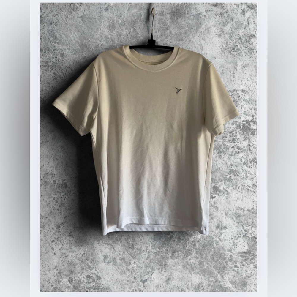 Old Navy Men's Cream Short Sleeve Tee